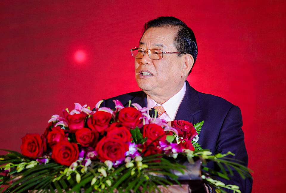 德業(yè)人將用心堅(jiān)守使命,<br>為實(shí)現(xiàn)夢(mèng)想不懼櫛風(fēng)沐雨、砥礪前行。